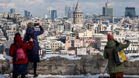 İ­s­t­a­n­b­u­l­­a­ ­h­a­z­i­r­a­n­d­a­ ­g­e­l­e­n­ ­t­u­r­i­s­t­ ­y­ü­z­d­e­ ­1­1­5­ ­a­r­t­t­ı­